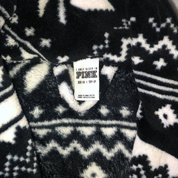 Victoria Secret Pink Robe - Picture 3 of 3